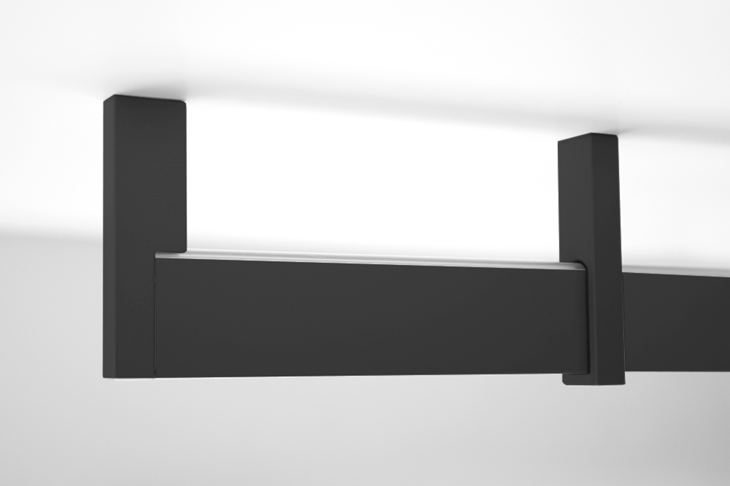 Luxe zwarte kledingroede - 30x10mm - 1500mm